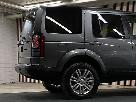Land Rover Discovery 4 11 of 28