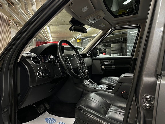 Land Rover Discovery 4 16 of 28