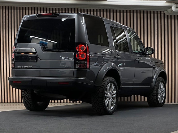 Land Rover Discovery 4 9 of 28