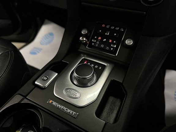Land Rover Discovery 4 24 of 28