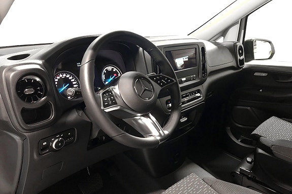 Mercedes-Benz eVito 112 6 of 11