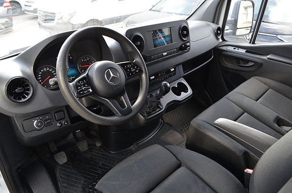 Mercedes-Benz Sprinter 316 2 of 5