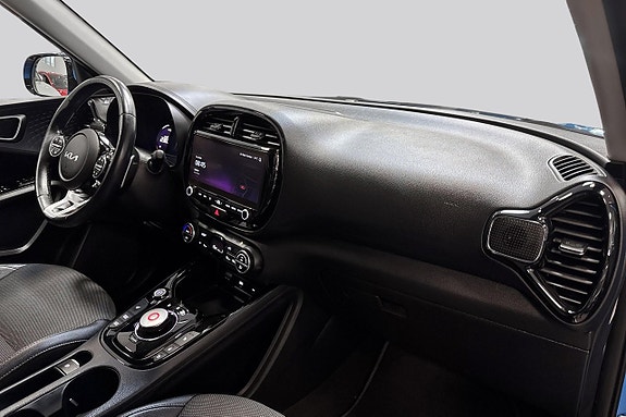 Kia e-Soul 8 of 18