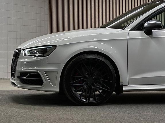 Audi S3 5 of 5