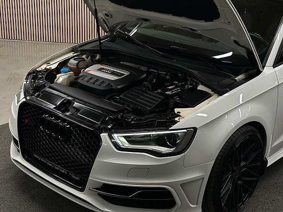 Audi S3 8 of 27