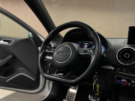 Audi S3 20 of 27