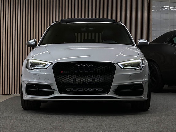 Audi S3 2 of 5