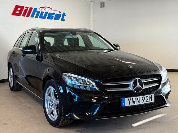 Mercedes-Benz C200 2 of 13