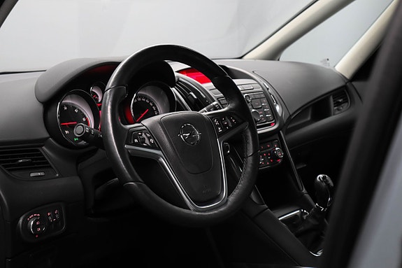 Opel Zafira Tourer 12 of 25