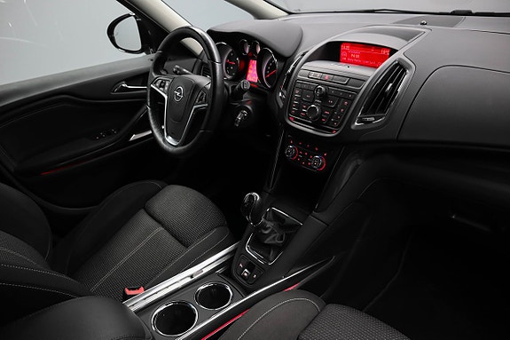 Opel Zafira Tourer 10 of 25
