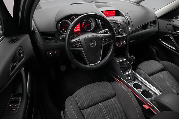 Opel Zafira Tourer 8 of 25