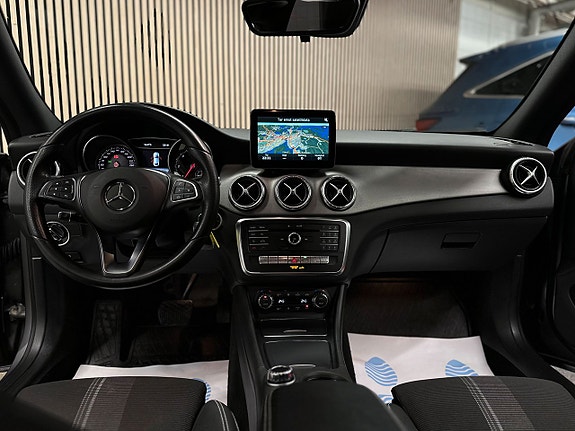 Mercedes-Benz CLA220 d 18 of 27