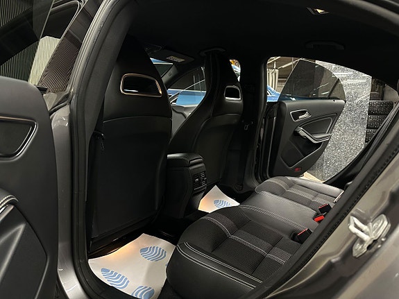 Mercedes-Benz CLA220 d 25 of 27
