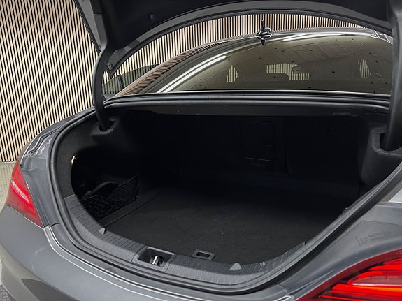 Mercedes-Benz CLA220 d 26 of 27