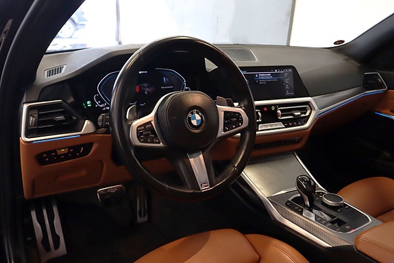 BMW 330e 10 of 19