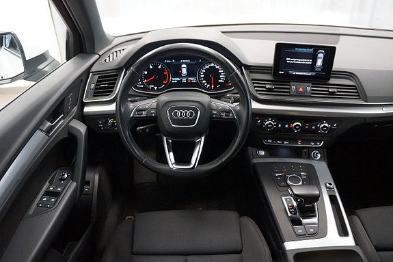 Audi Q5 4 of 5