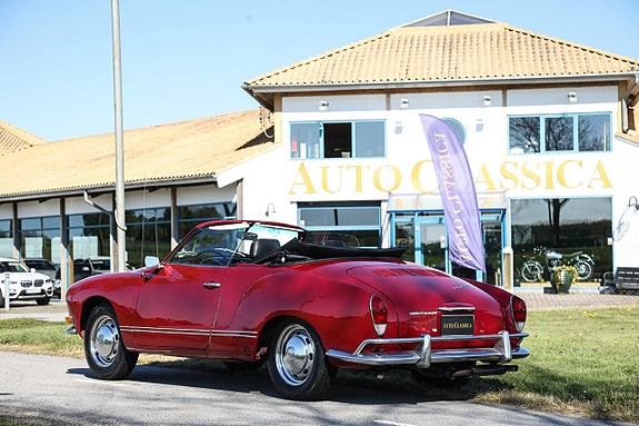 Volkswagen Karmann Ghia 6 of 13