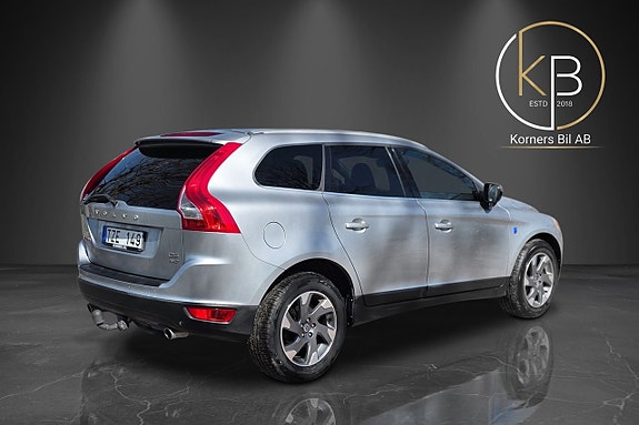 Volvo XC60 3 of 17