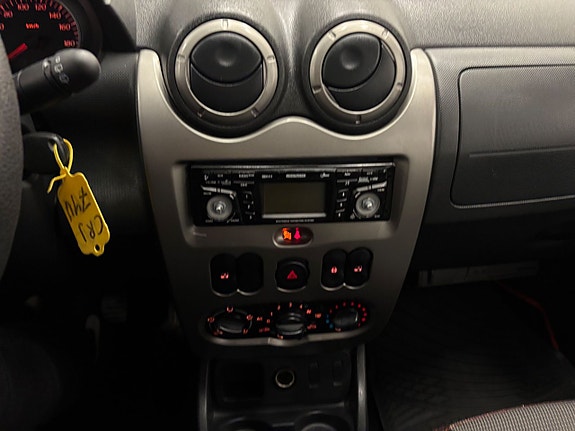 Dacia Duster 6 of 12