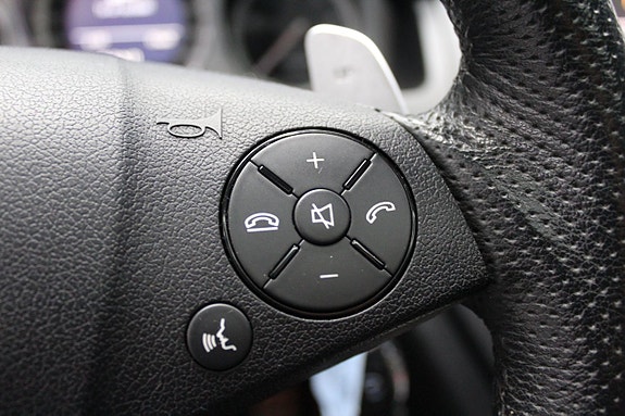Mercedes-Benz C63 16 of 20