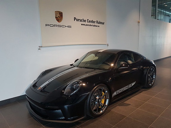 Porsche 911 GT3 2 of 5