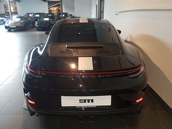 Porsche 911 GT3 4 of 5