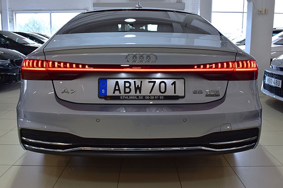 Audi A7 4 of 5