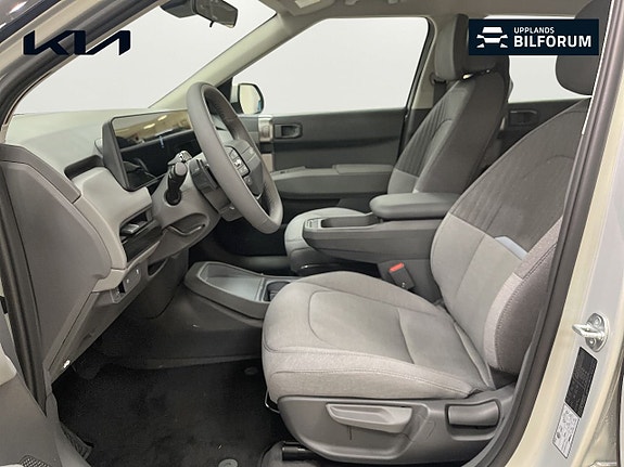 Kia EV3 8 of 16