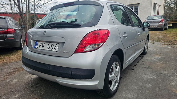 Peugeot 207 8 of 8