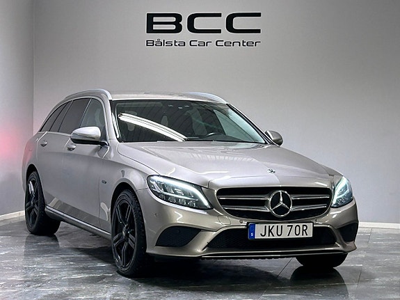 Mercedes-Benz C300 5 of 5
