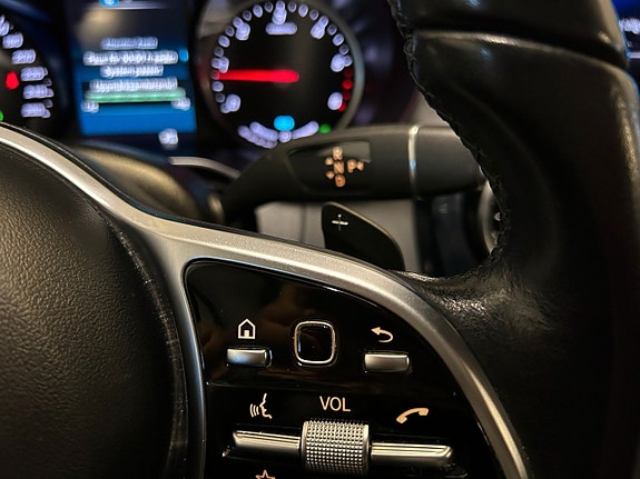 Mercedes-Benz C300 24 of 25