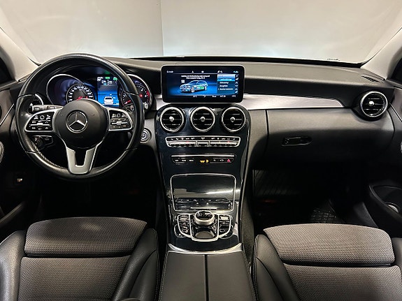 Mercedes-Benz C300 10 of 25