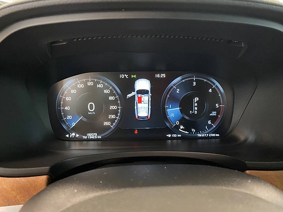 Volvo V90 14 of 28