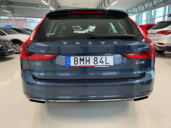 Volvo V90 6 of 28