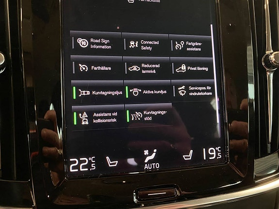 Volvo V90 15 of 28