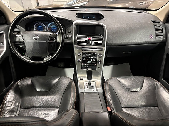 Volvo XC60 15 of 22