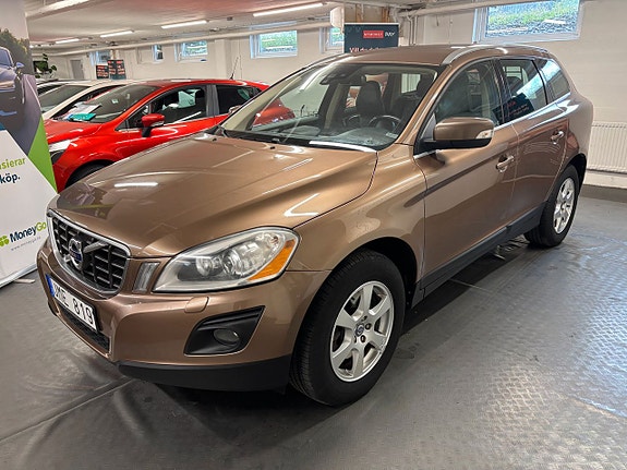 Volvo XC60 3 of 5
