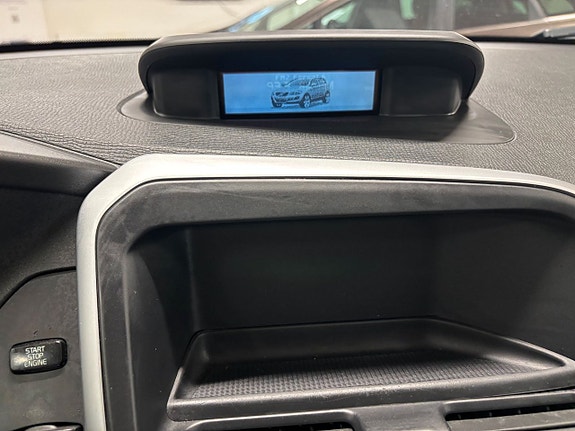 Volvo XC60 19 of 22
