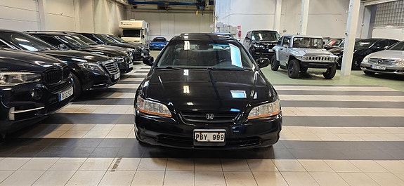 Honda Accord 4 of 22