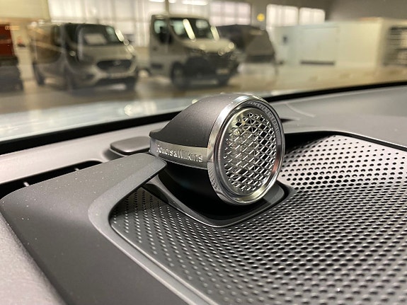 Volvo EX90 24 of 28