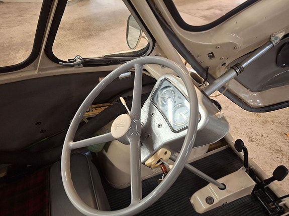 Heinkel Trojan 6 of 8