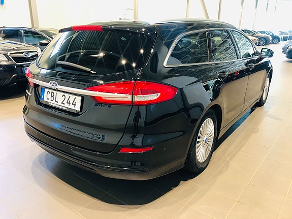 Ford Mondeo 3 of 5