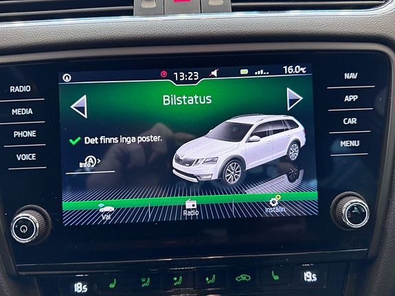 Skoda Octavia Scout 15 of 23