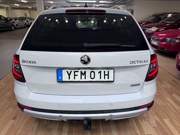 Skoda Octavia Scout 5 of 5