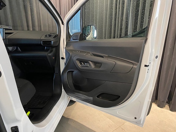 Citroen Berlingo 30 of 30