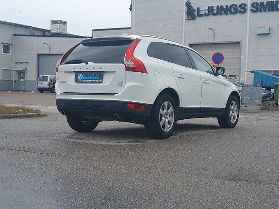 Volvo XC60 6 of 10