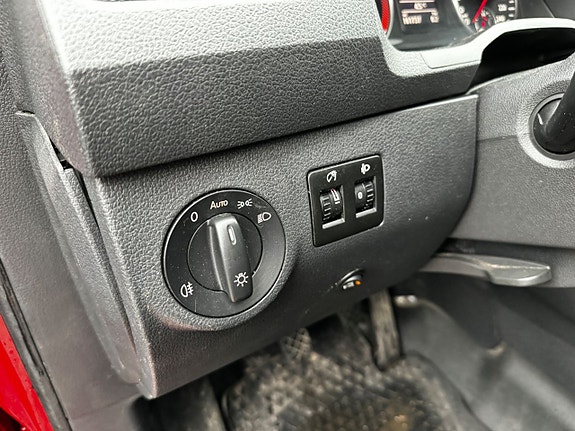 Volkswagen Caddy Maxi 17 of 19