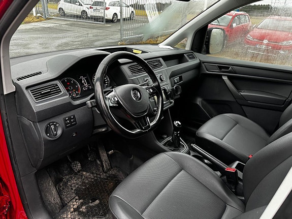 Volkswagen Caddy Maxi 13 of 19