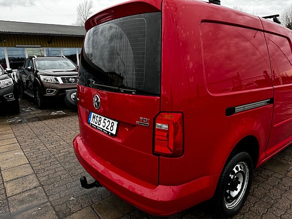 Volkswagen Caddy Maxi 11 of 19