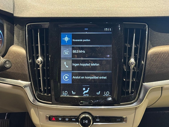 Volvo V90 Cross Country 14 of 19